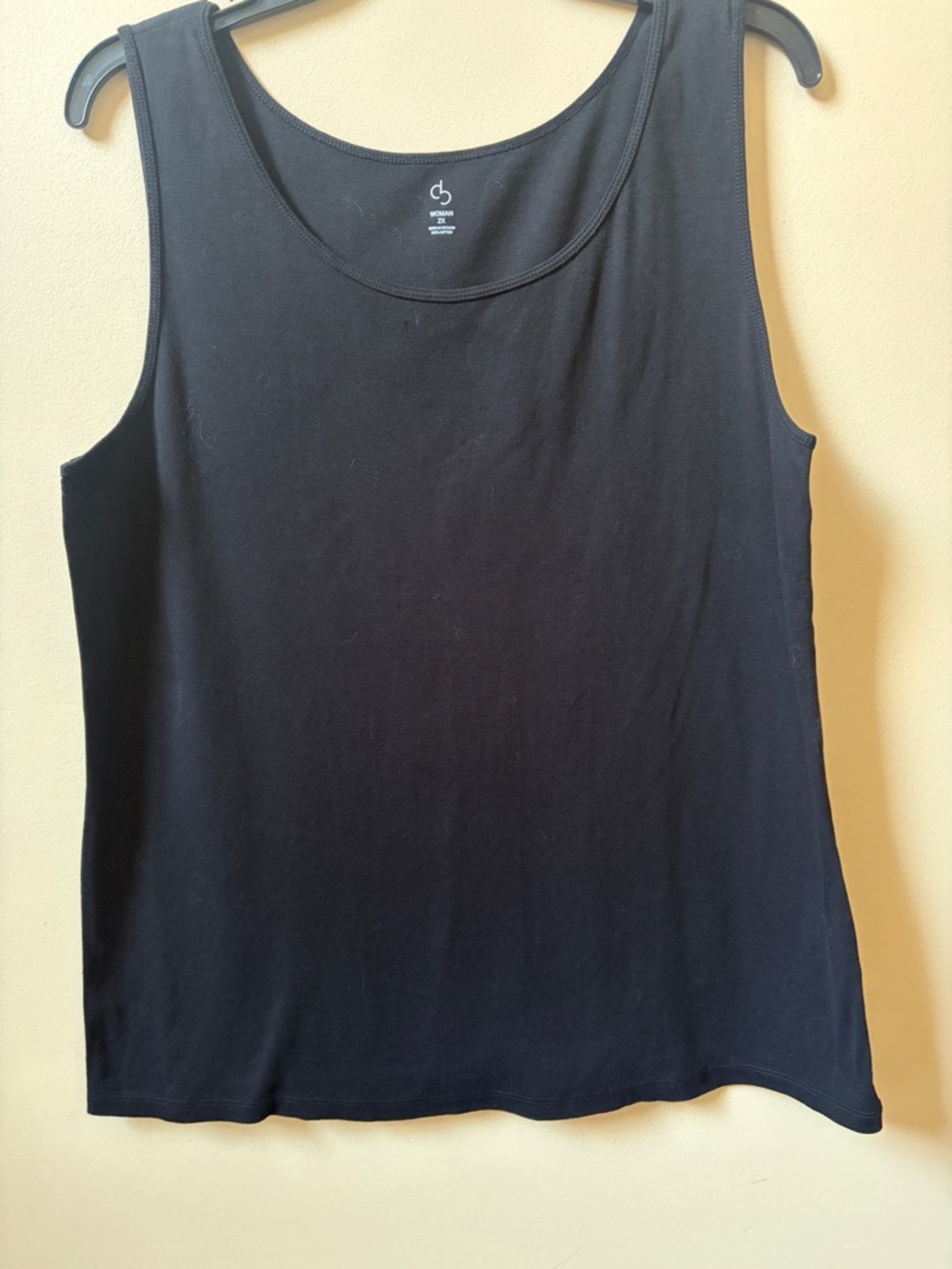 Black Scoop Neck Tank Top - Classic Everyday Layering